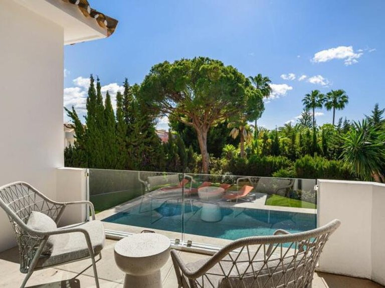 Villa for Sale in Marbella, Malaga 8