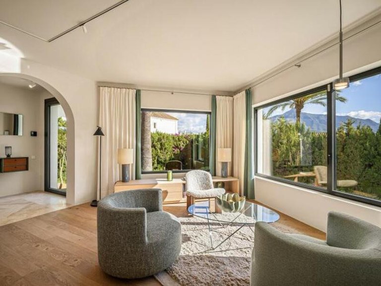 Villa for Sale in Marbella, Malaga 6