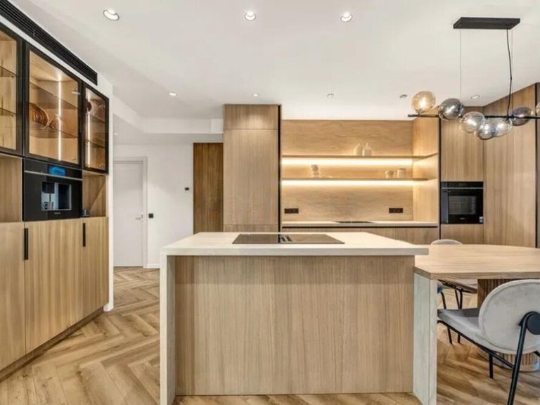 Apartment for Sale in Marbella, Malaga 8