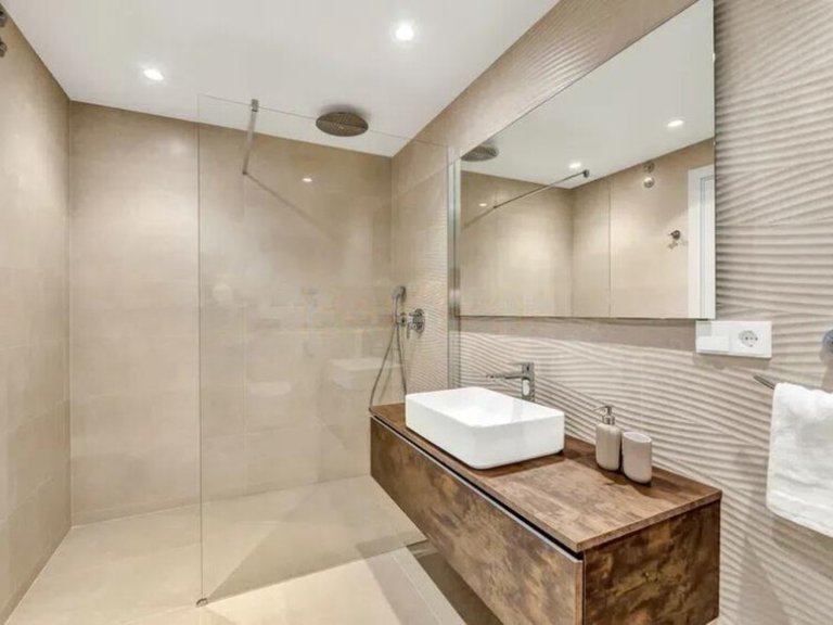 Apartment for Sale in Marbella, Malaga 19