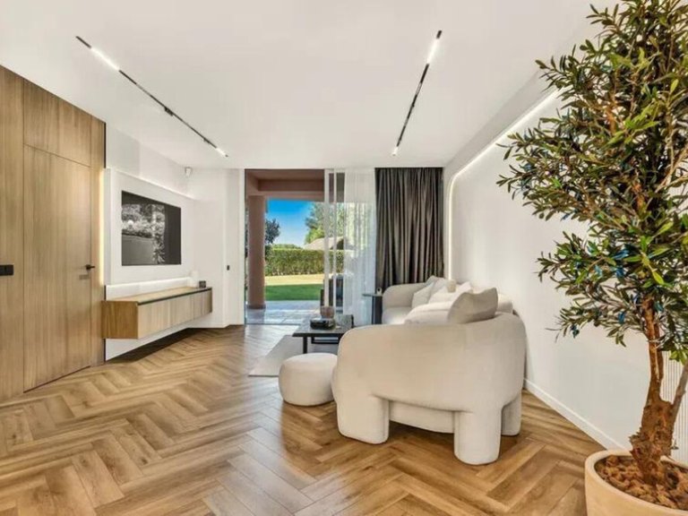Apartment for Sale in Marbella, Malaga 2
