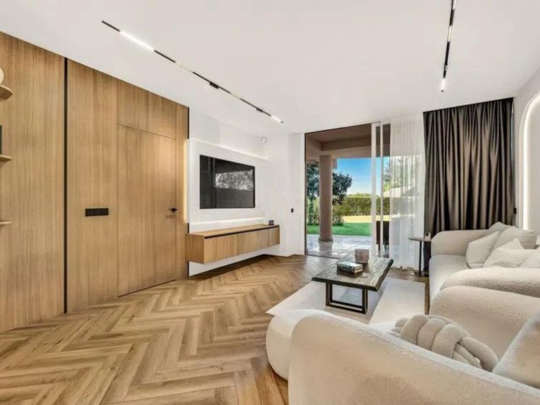 Apartment for Sale in Marbella, Malaga 5