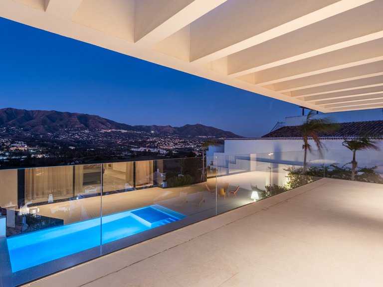 Villa for sale in Mijas Costa, Malaga 42