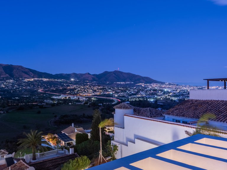 Villa for sale in Mijas Costa, Malaga 43