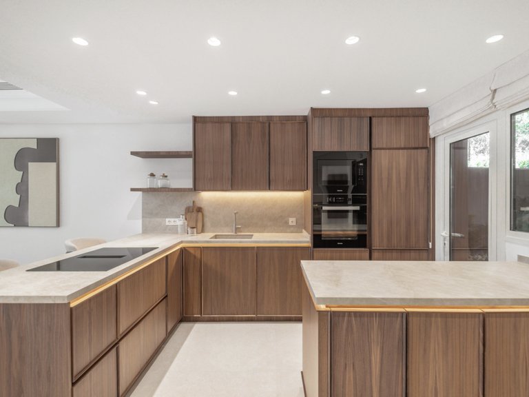 House for sale 10