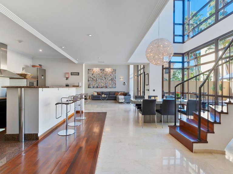 Villa for Sale in Marbella, Malaga 2