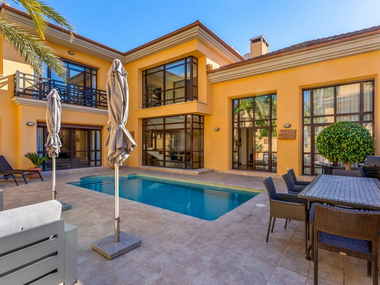Villa for Sale in Marbella, Malaga 10