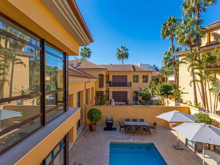Villa for Sale in Marbella, Malaga 32