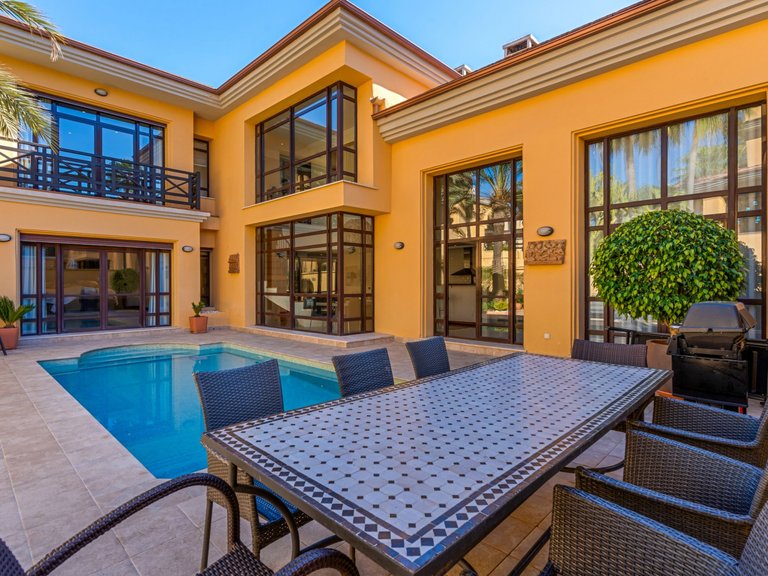 Villa for Sale in Marbella, Malaga 17
