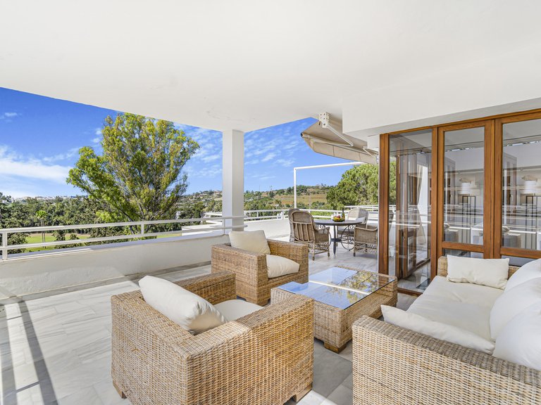 Apartment for Sale in Marbella, Malaga, Nueva Andalucia 15