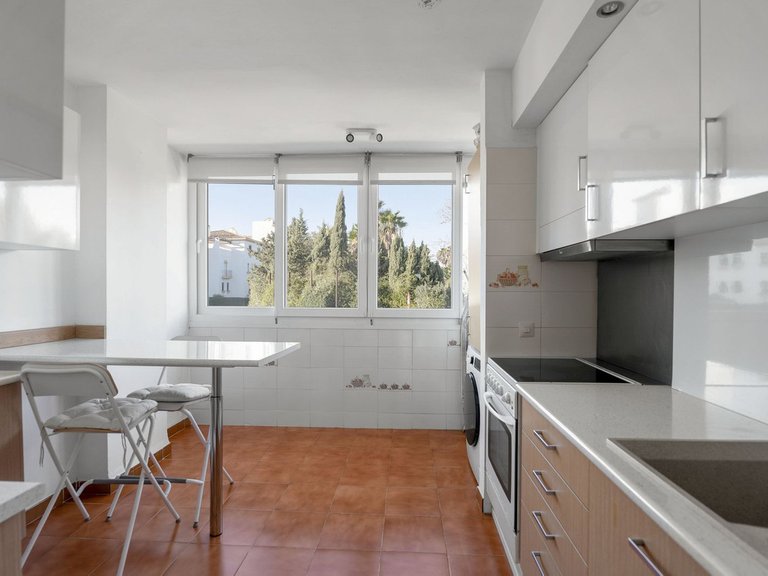 Penthouse for Sale in Marbella, Malaga 11