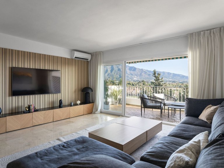 Penthouse for Sale in Marbella, Malaga 2