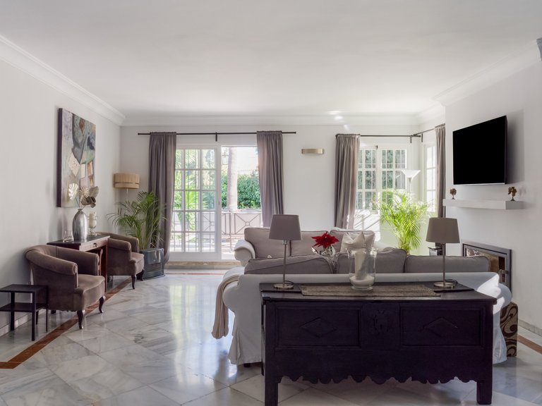Villa for Sale in Marbella, Malaga 28
