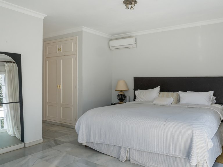Villa for Sale in Marbella, Malaga 13