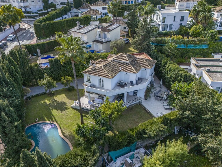 Villa for Sale in Marbella, Malaga 1