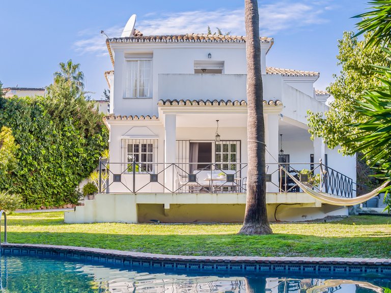 Villa for Sale in Marbella, Malaga 43