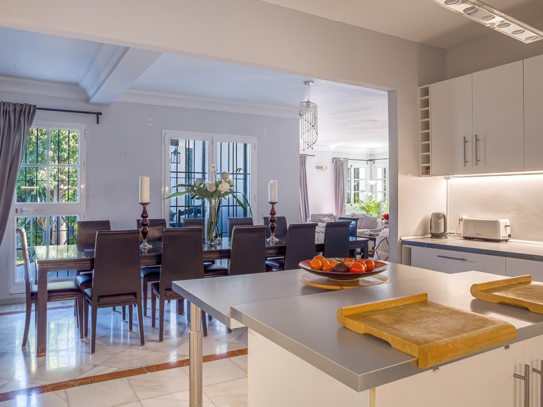 Villa for Sale in Marbella, Malaga 35