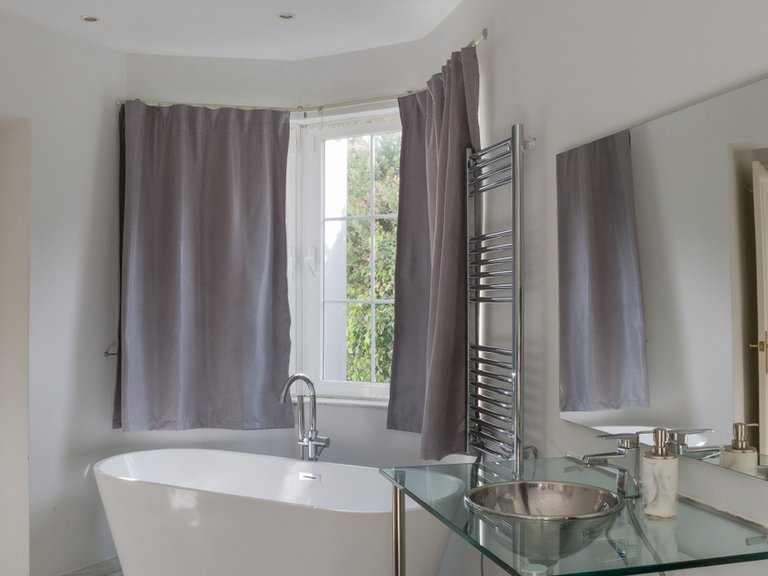 Villa for Sale in Marbella, Malaga 8