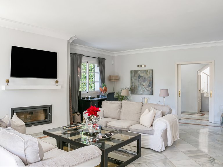 Villa for Sale in Marbella, Malaga 31