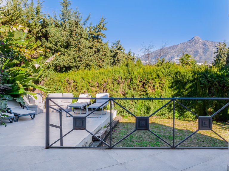 Villa for Sale in Marbella, Malaga 53