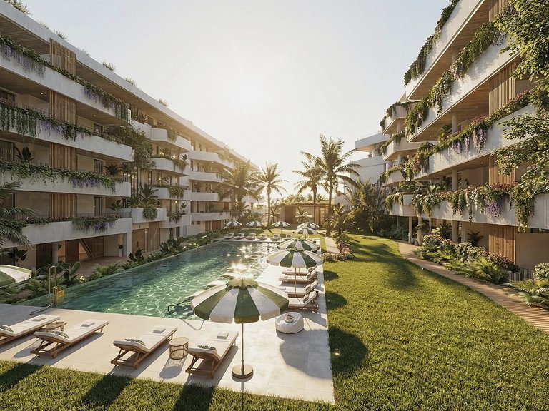 Apartment for Sale in San Pedro de Alcantara, Malaga, 2