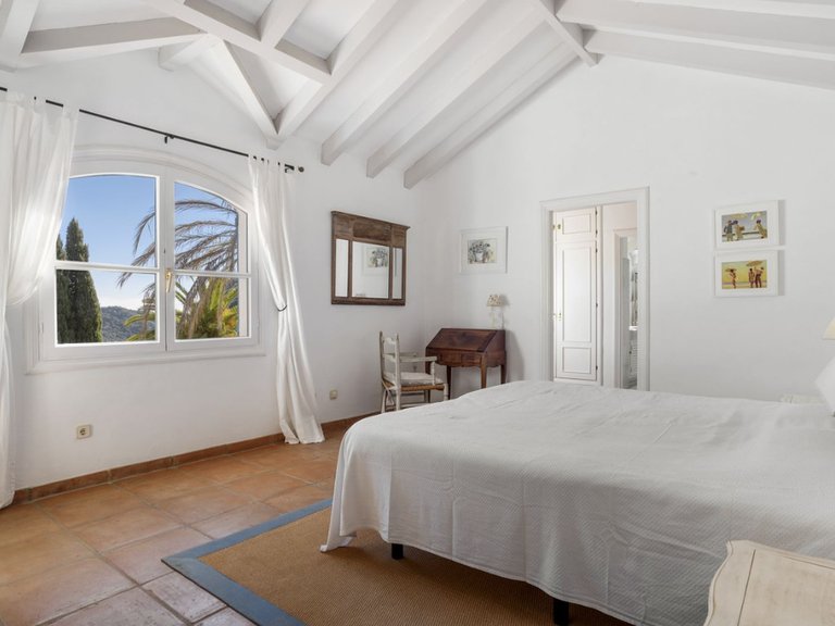 Villa for Sale in Benahavis, Malaga, 8