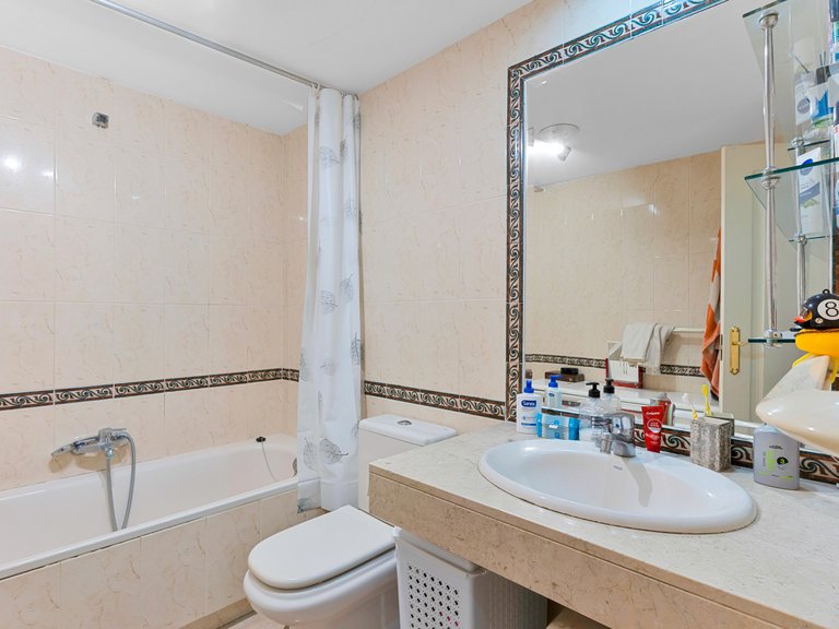 Apartment for Sale in Marbella, Malaga 19