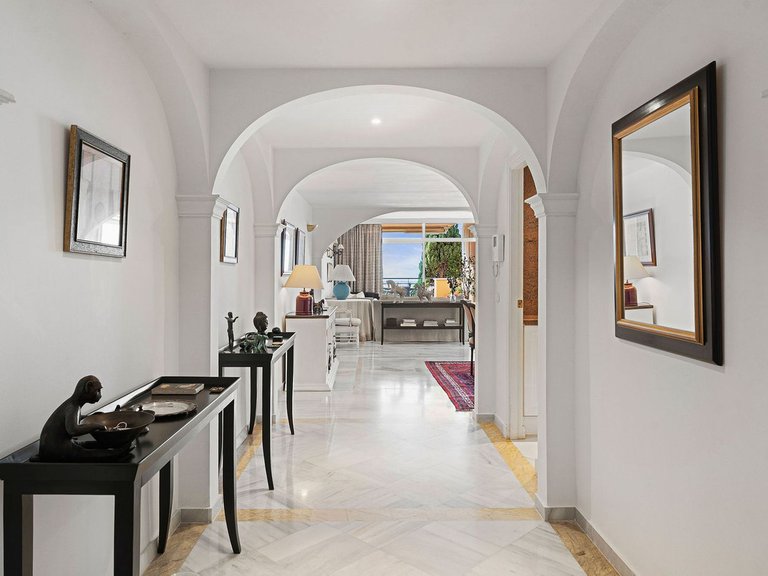 Apartment for Sale in Marbella, Malaga 11