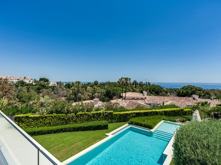 Villa for Sale in Marbella, Malaga 54