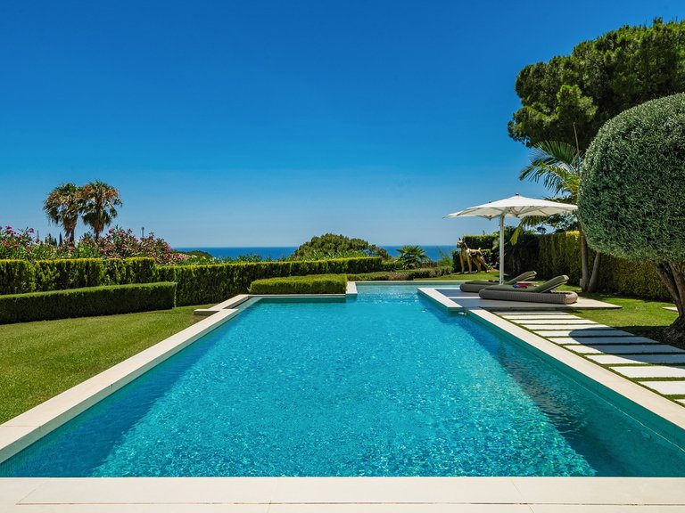 Villa for Sale in Marbella, Malaga 9