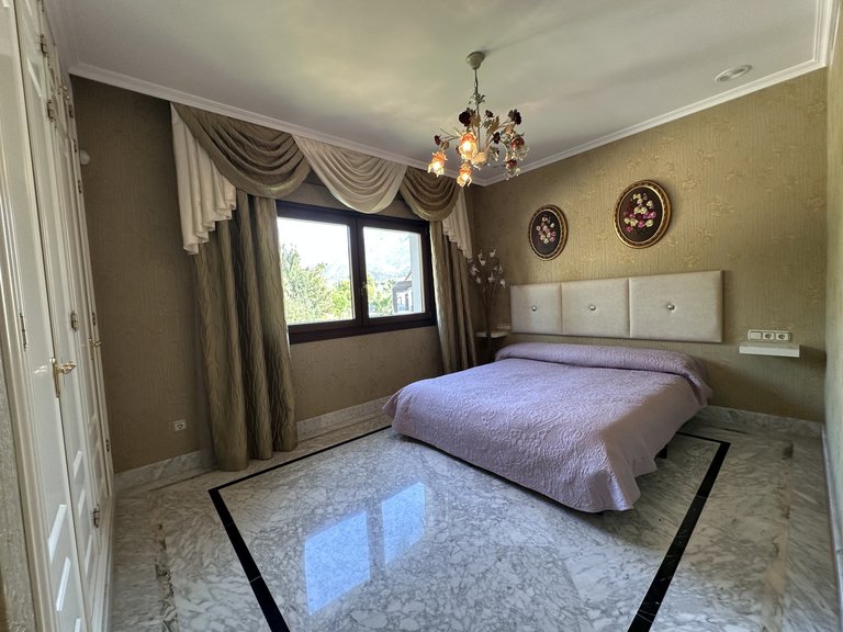 Apartment for Sale in Marbella, Malaga 8