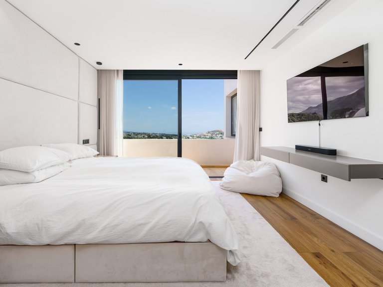 Town House for Sale in Benahavis, Malaga 24