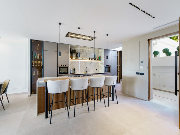 Town House for Sale in Benahavis, Malaga 13