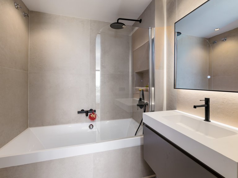 Town House for Sale in Benahavis, Malaga 20