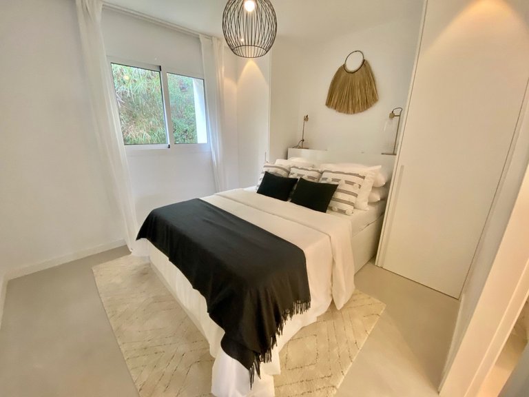 Penthouse for Sale in Benahavis, Malaga 8