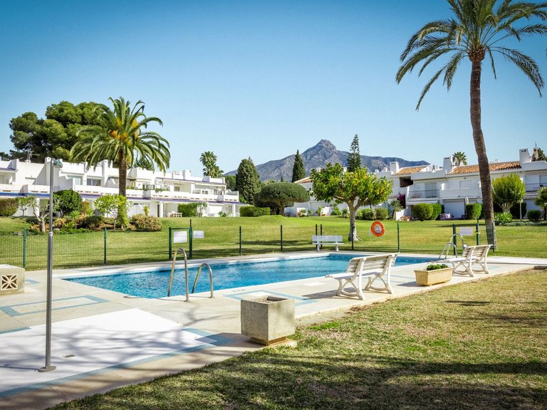 Apartment for Sale in Marbella, Malaga, Nueva Andalucia 2