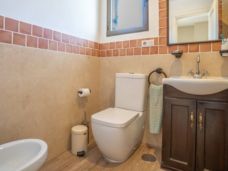 Villa for Sale in Marbella, Malaga 26