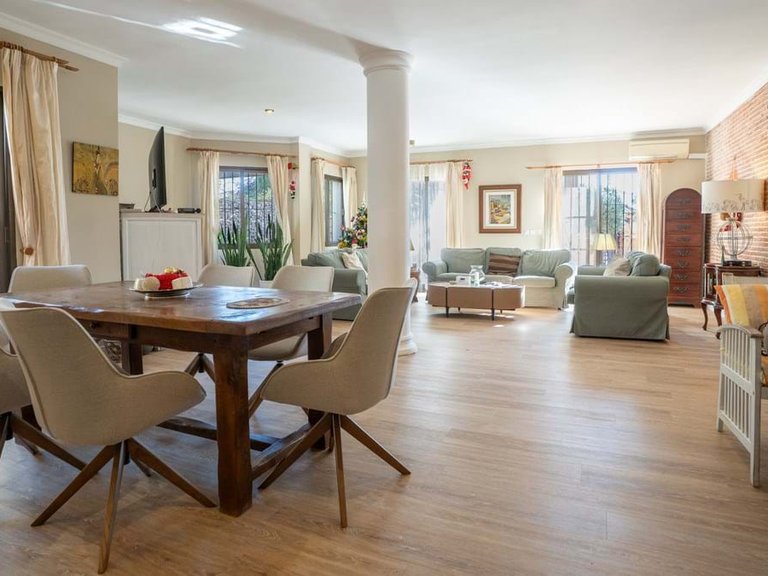 Villa for Sale in Marbella, Malaga 29