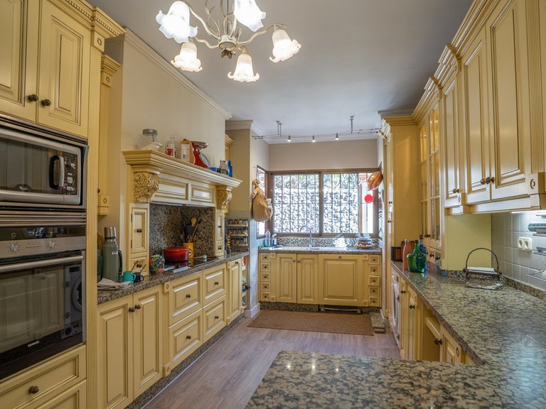 Villa for Sale in Marbella, Malaga 11
