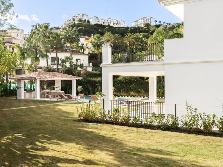 Villa for Sale in Benahavis, Malaga, Los Arqueros 31