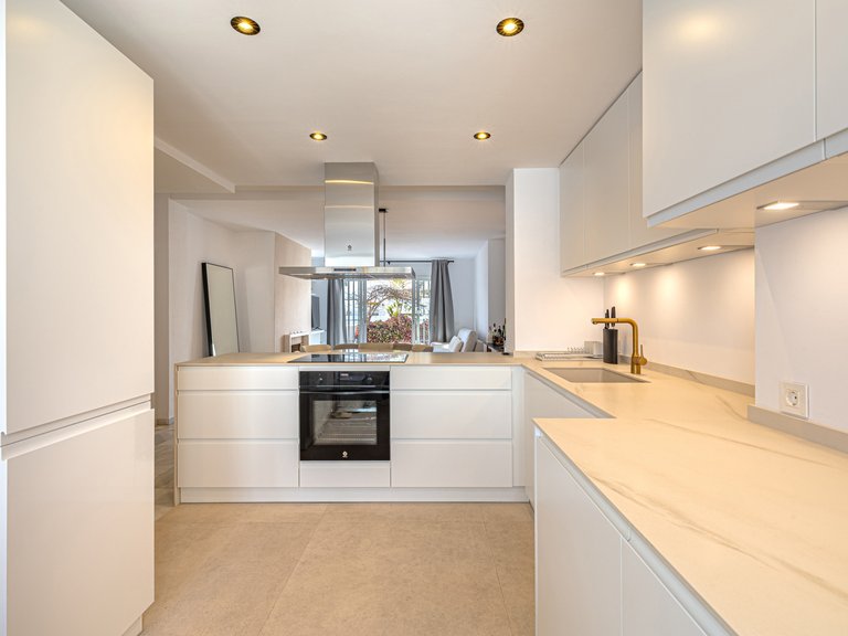 Town House for Sale in Marbella, Malaga 17