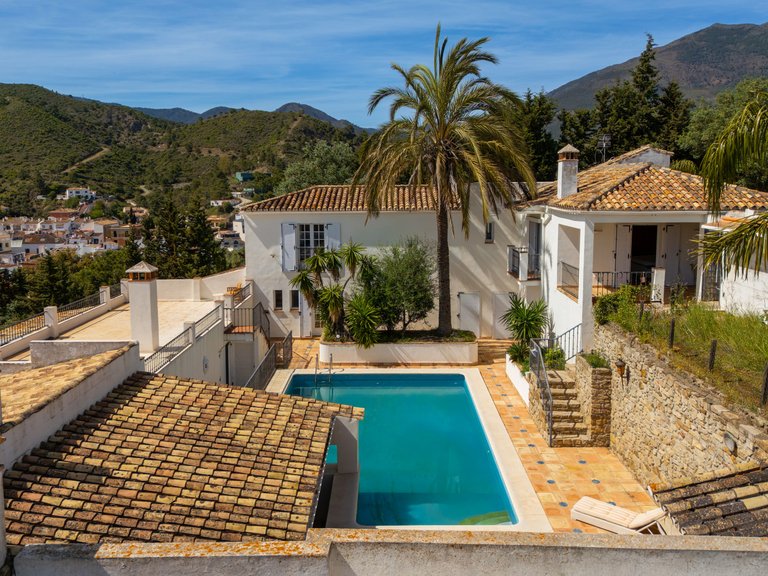 Villa for Sale in Benahavis, Malaga 2