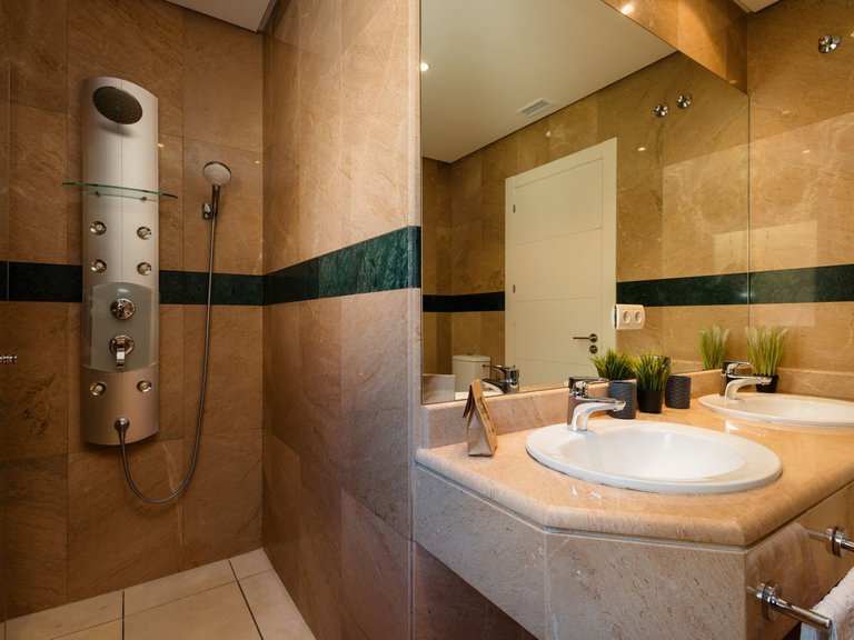 Apartment for Sale in Marbella, Malaga 13