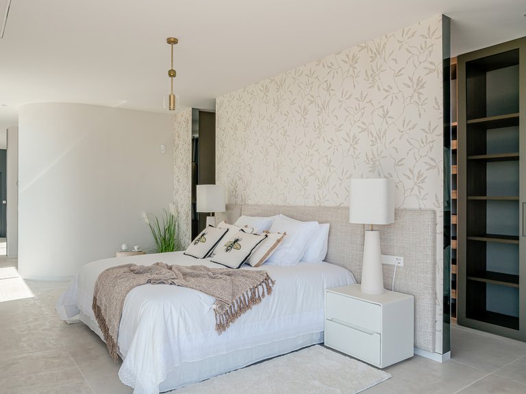 Villa for Sale in Benahavis, Malaga, Paraiso Alto 28