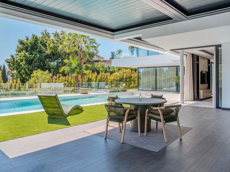 Villa for Sale in Benahavis, Malaga, Paraiso Alto 17