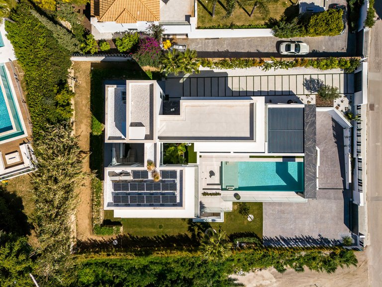 Villa for Sale in Benahavis, Malaga, Paraiso Alto 36