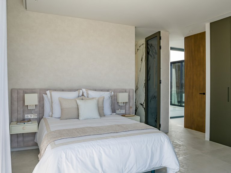 Villa for Sale in Benahavis, Malaga, Paraiso Alto 15