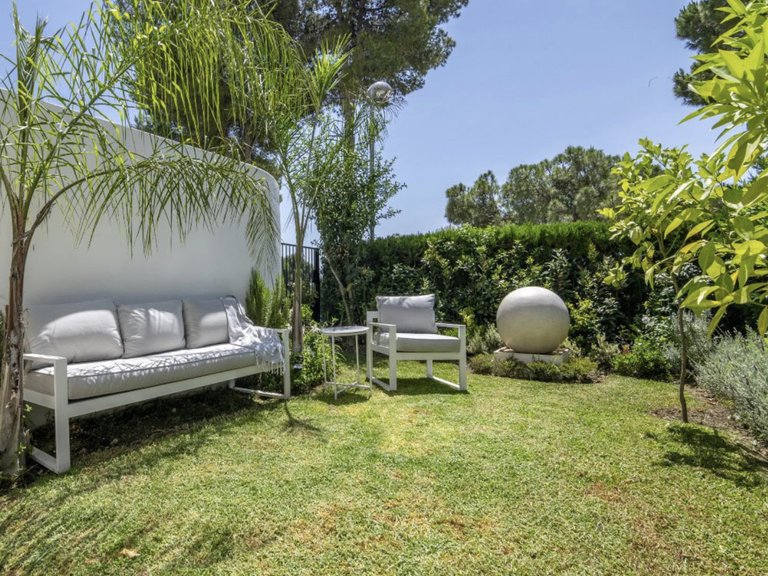 Town House for Sale in Marbella, Malaga, Nueva Andalucia 2