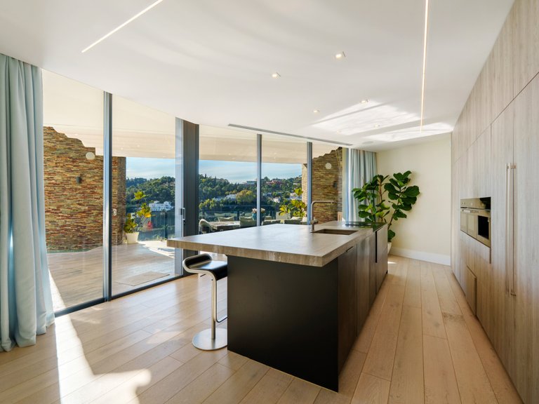 Villa for Sale in Benahavis, Malaga 21