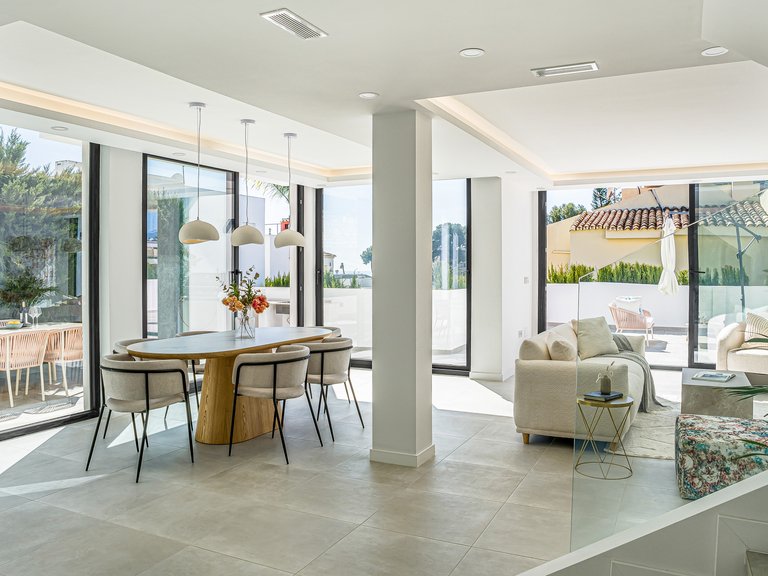 Villa for Sale in Marbella, Malaga 8